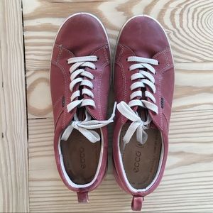 Ecco Women’s Chase Tie Flat Shoe